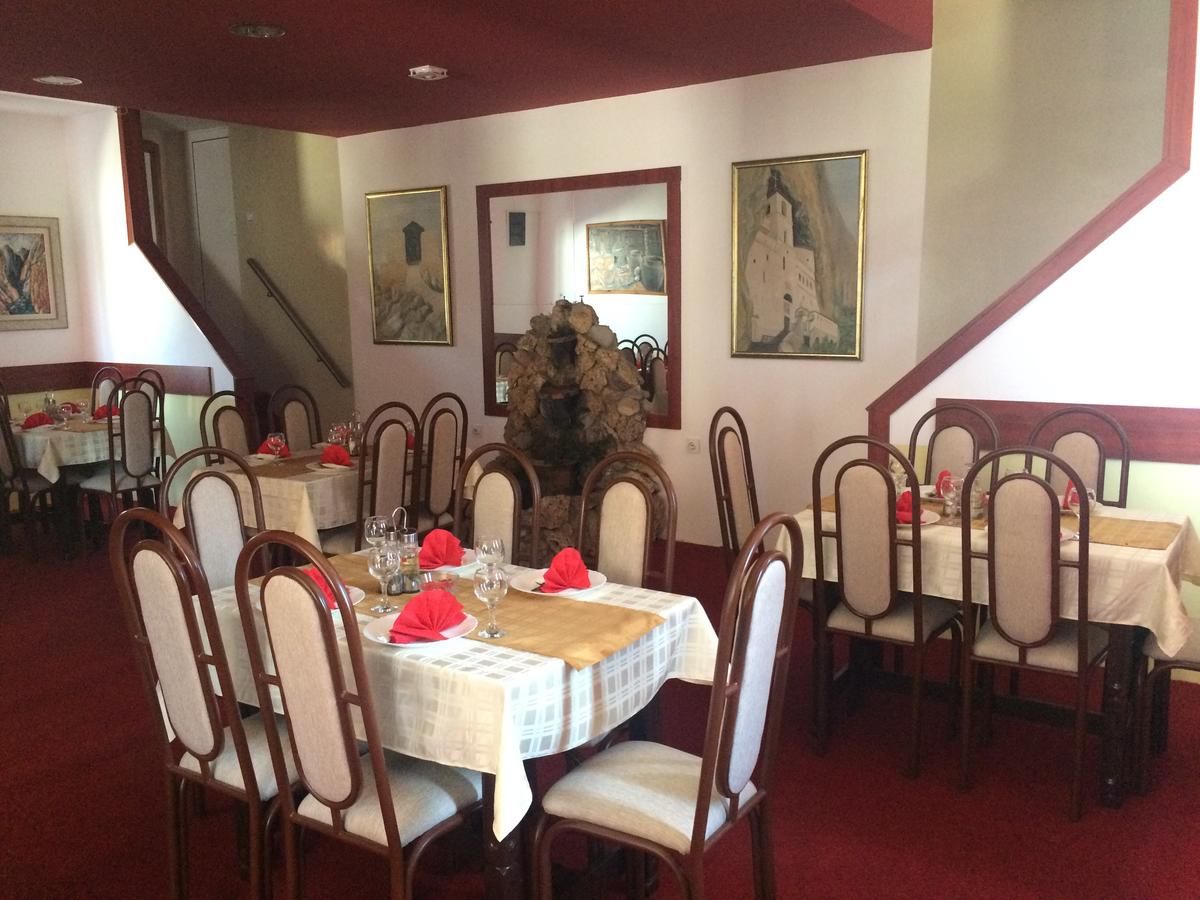 Мотели Restoran & Motel Manjež Биело-Поле-23