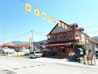 Мотели Restoran & Motel Manjež Биело-Поле-0