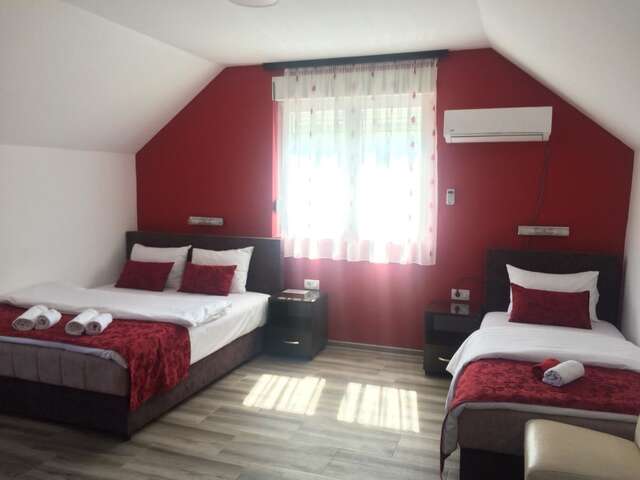 Мотели Restoran & Motel Manjež Биело-Поле-14