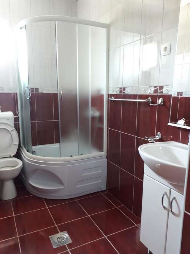 Мотели Restoran & Motel Manjež Биело-Поле-30